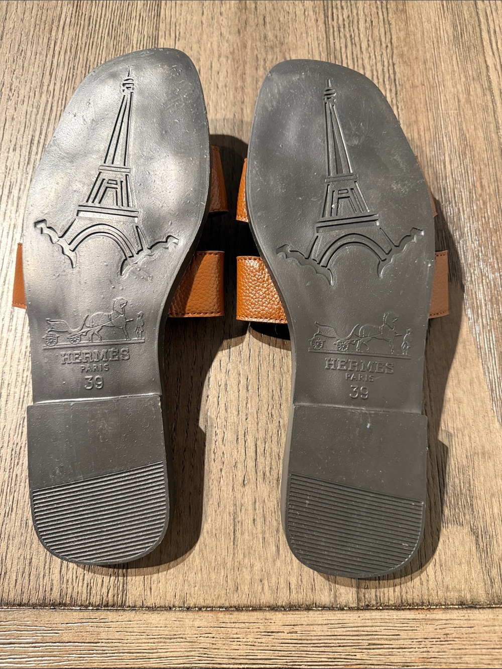 Hermès Orange Brown Leather Oran Sandals with Gold H Accent - Picture 2 of 4